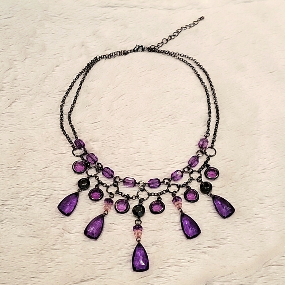 Gorgeous Purple Crystal Necklace and Earrings